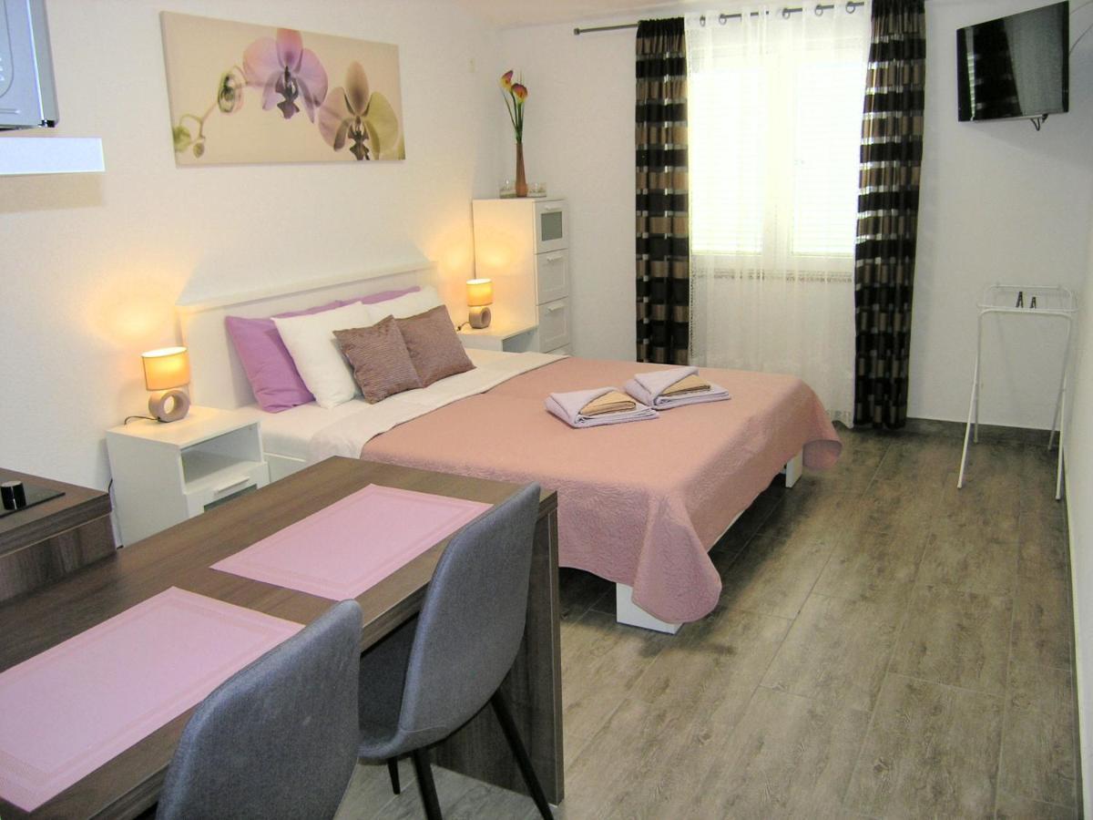 Apartmani Zganec Baška Esterno foto